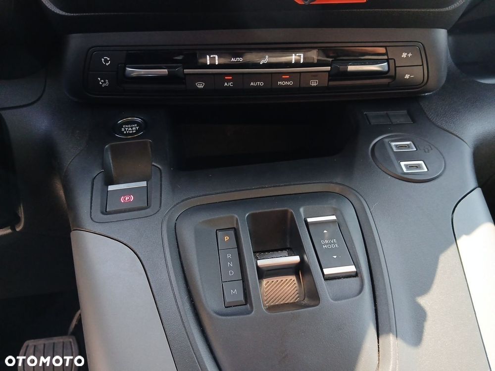 Toyota Proace City Verso 1.5 D-4D VIP - 33