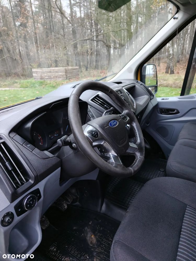 Ford Transit - 9