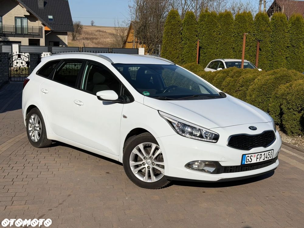 Kia Ceed 1.6 GDI Spirit - 1