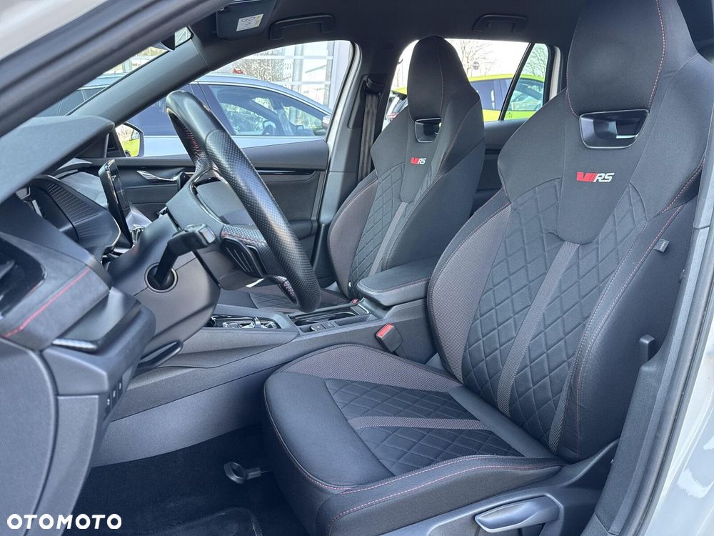 Skoda Octavia 2.0 TDI RS DSG - 9