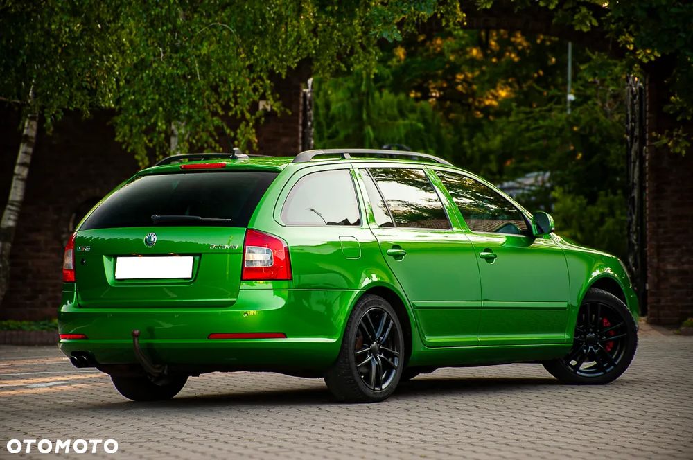 Skoda Octavia 2.0 TSI RS - 16