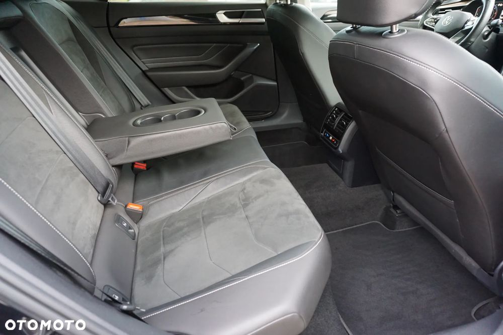 Volkswagen Arteon 2.0 TDI SCR DSG - 16