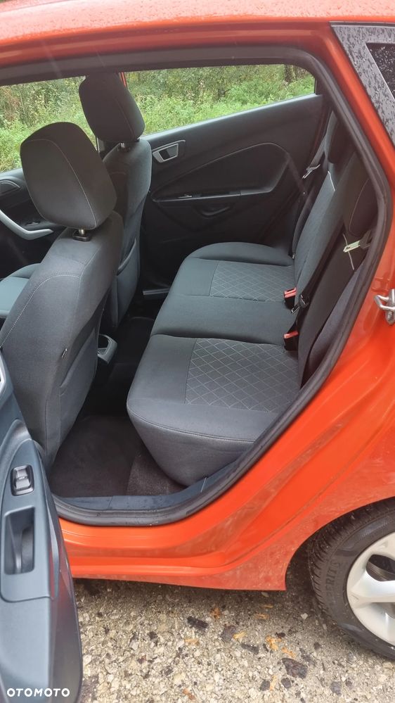 Ford Fiesta - 22