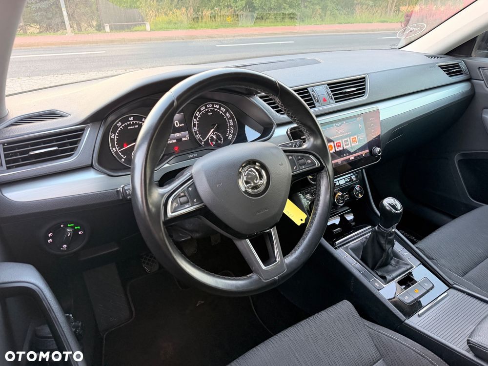 Skoda Superb 1.4 TSI ACT Ambition - 7