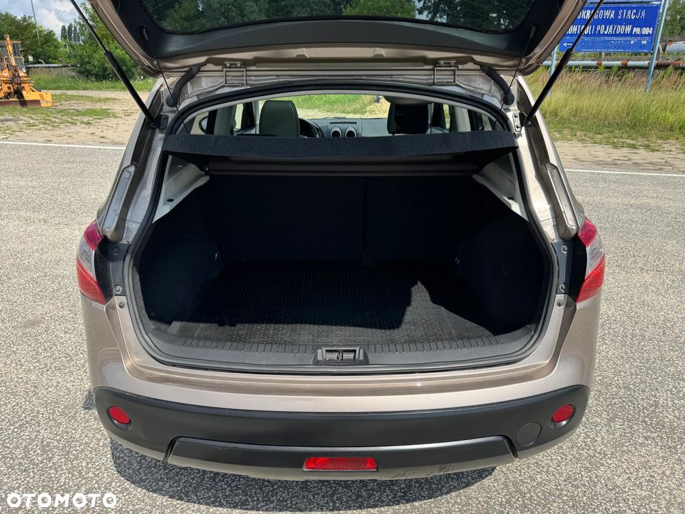 Nissan Qashqai 2.0 360 - 7