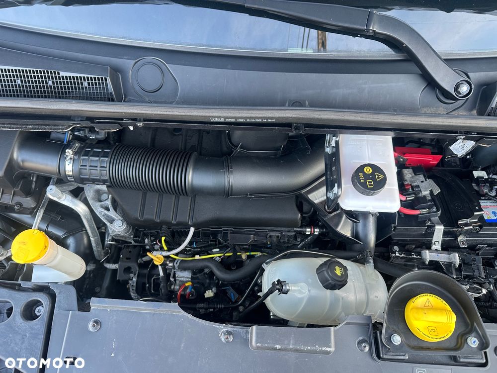 Renault Trafic Blue Grand Life - 21