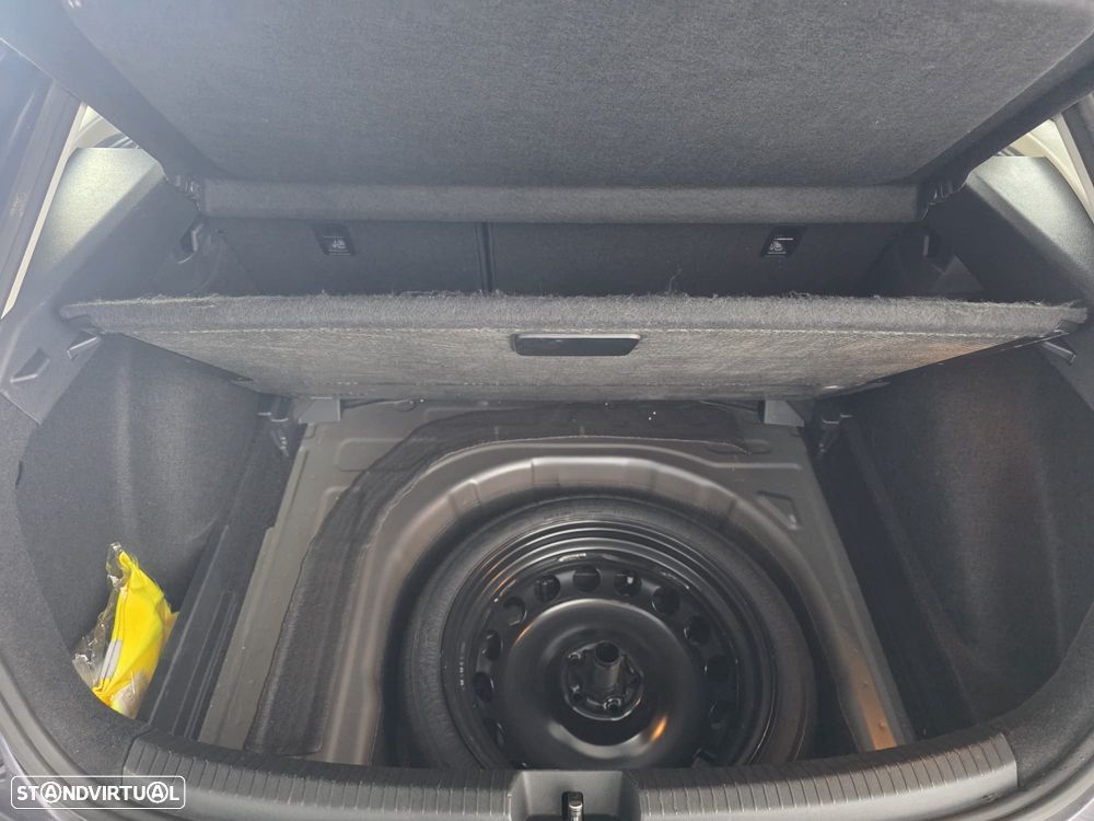 VW Taigo 1.0 TSI Urban DSG - 7