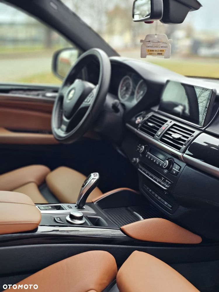 BMW X6 - 33