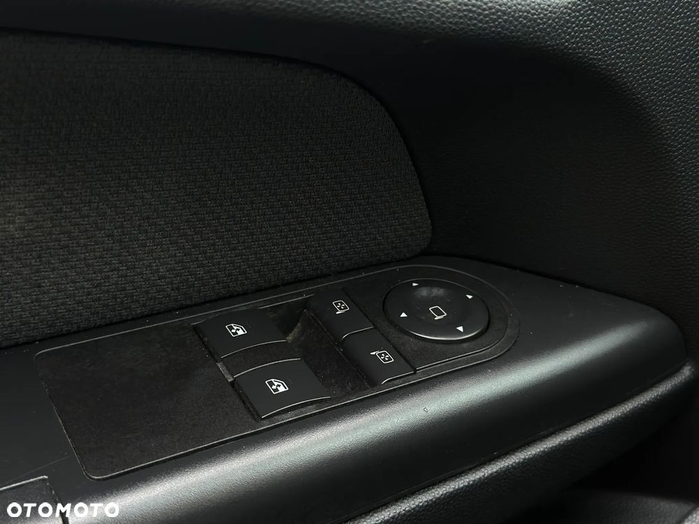 Opel Astra - 11