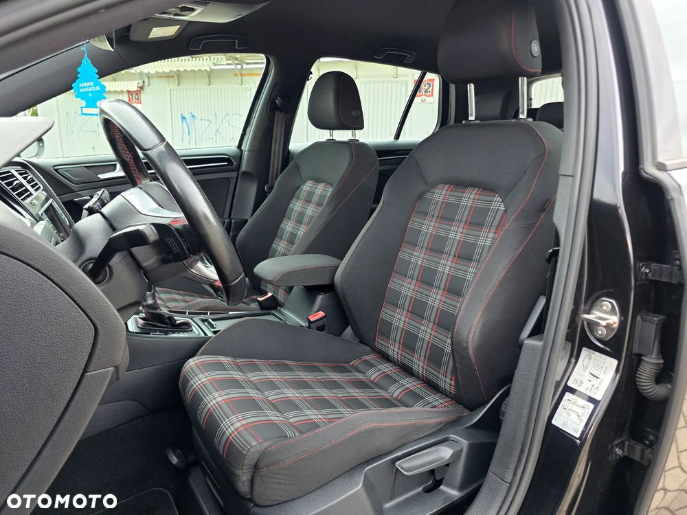 Volkswagen Golf 2.0 TSI BMT GTI Performance DSG - 6