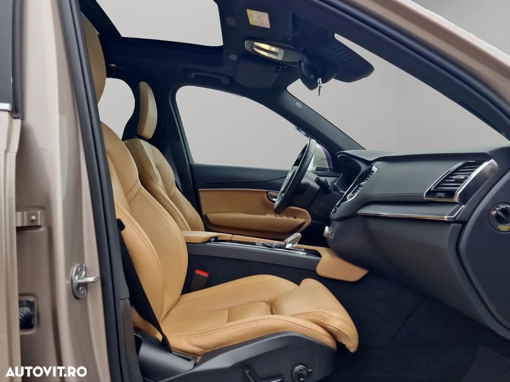 Volvo XC 90 - 25