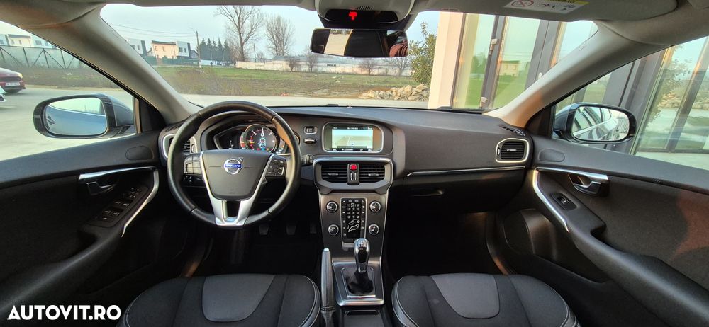 Volvo V40 D4 VEA Momentum - 7