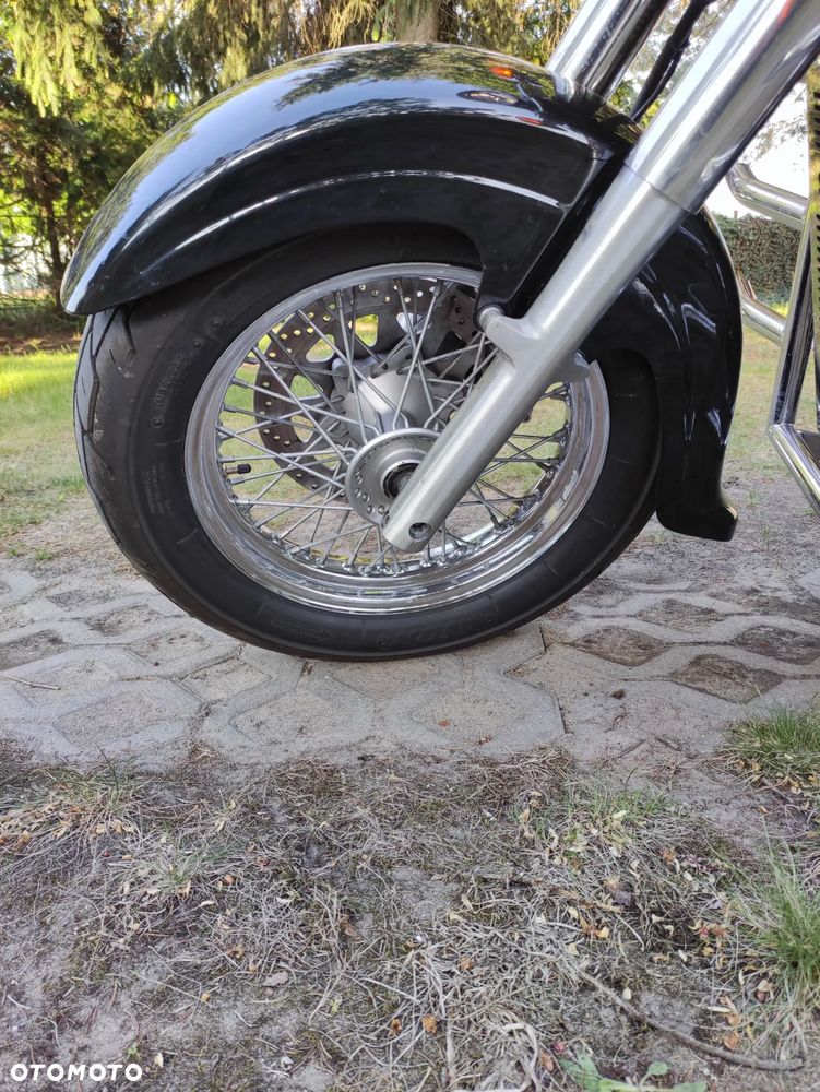 Suzuki Boulevard - 13