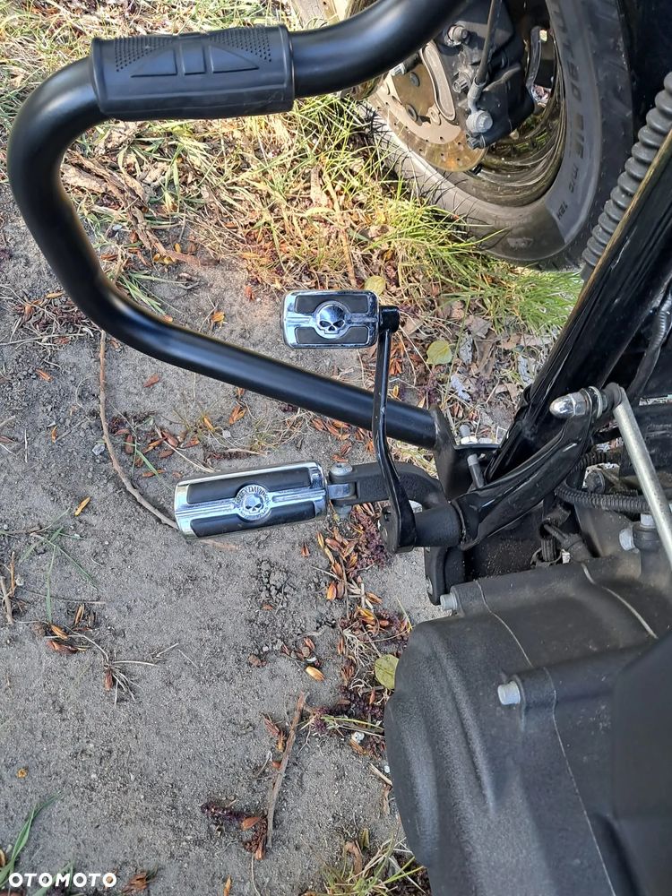 Harley-Davidson Dyna Fat Bob - 4
