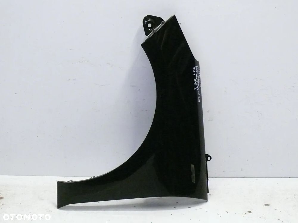 BŁOTNIK PRZEDNI LEWY FORD FIESTA MK8 VIII 2017 2023