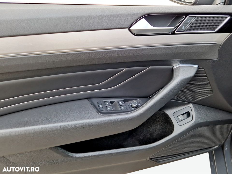 Volkswagen Passat 2.0 TDI DSG Highline - 16