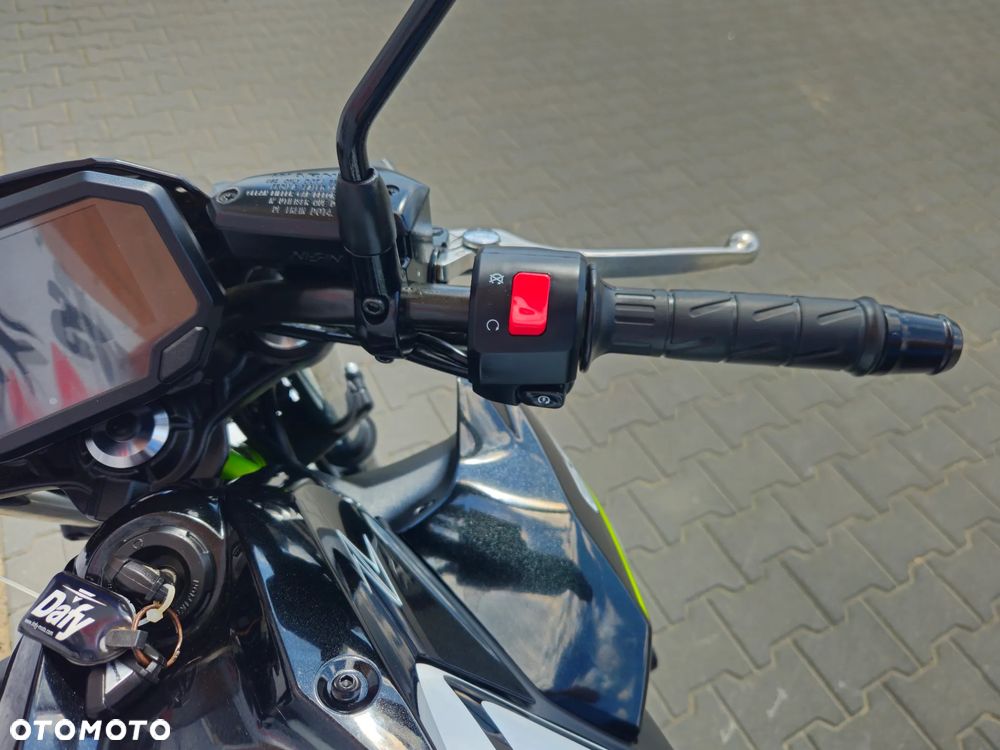Kawasaki Z 650 - 18