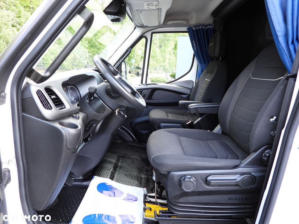 Iveco DAILY 35S18 PLANDEKA 10 PALET WEBASTO TEMPOMAT NAWIGACJA LEDY AUTOMAT HI-MATIC KLIMATYZACJA  180KM - 25