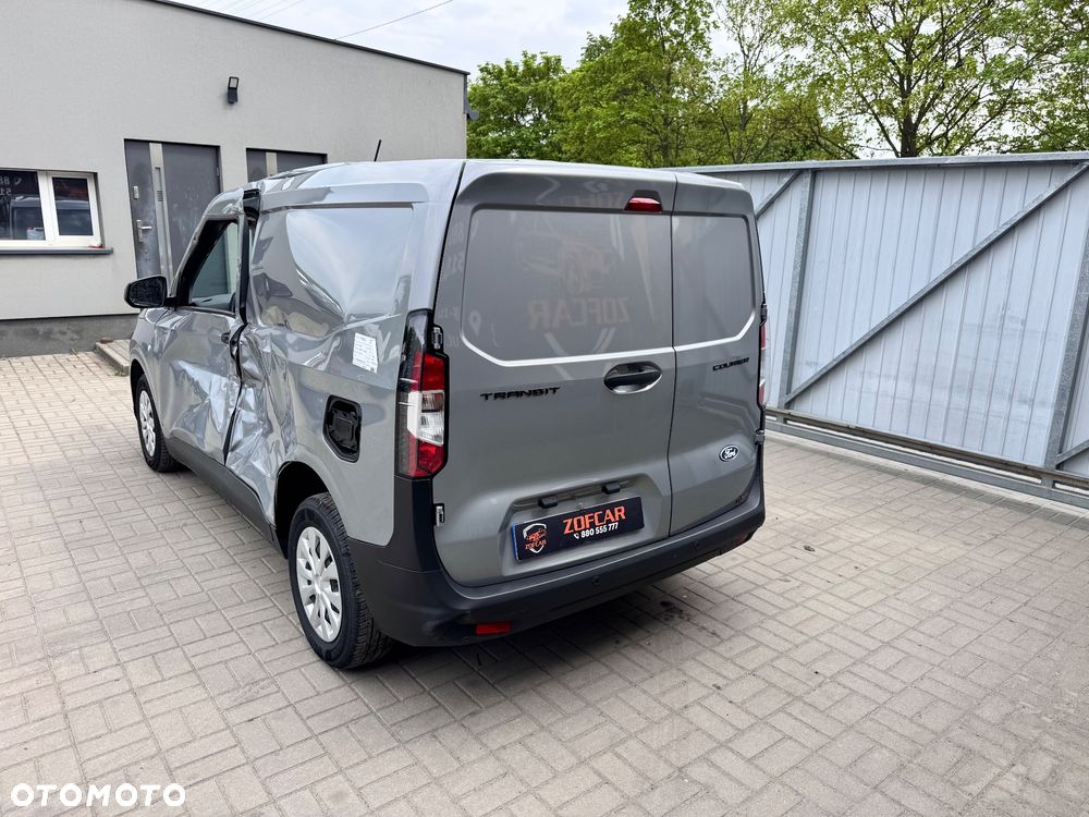 Ford Transit Courier - 3