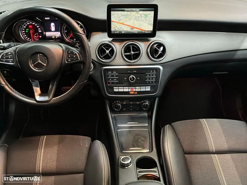 Mercedes-Benz CLA 180 d Shooting Brake Urban Aut. - 12
