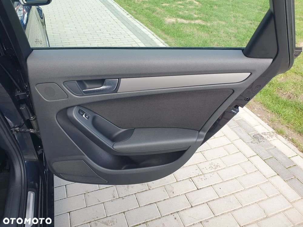 Audi A4 - 24