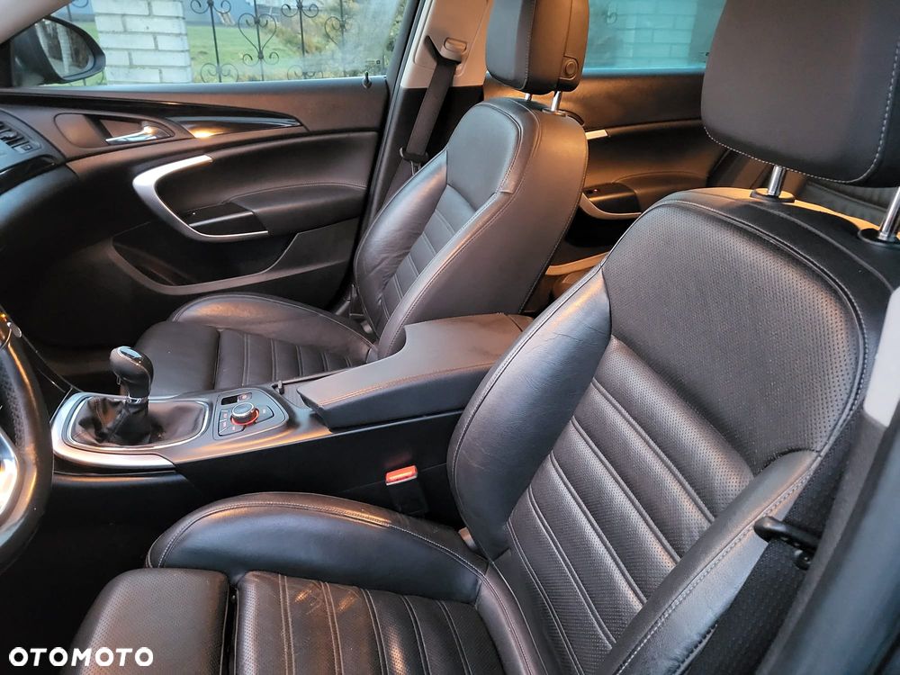 Opel Insignia - 12