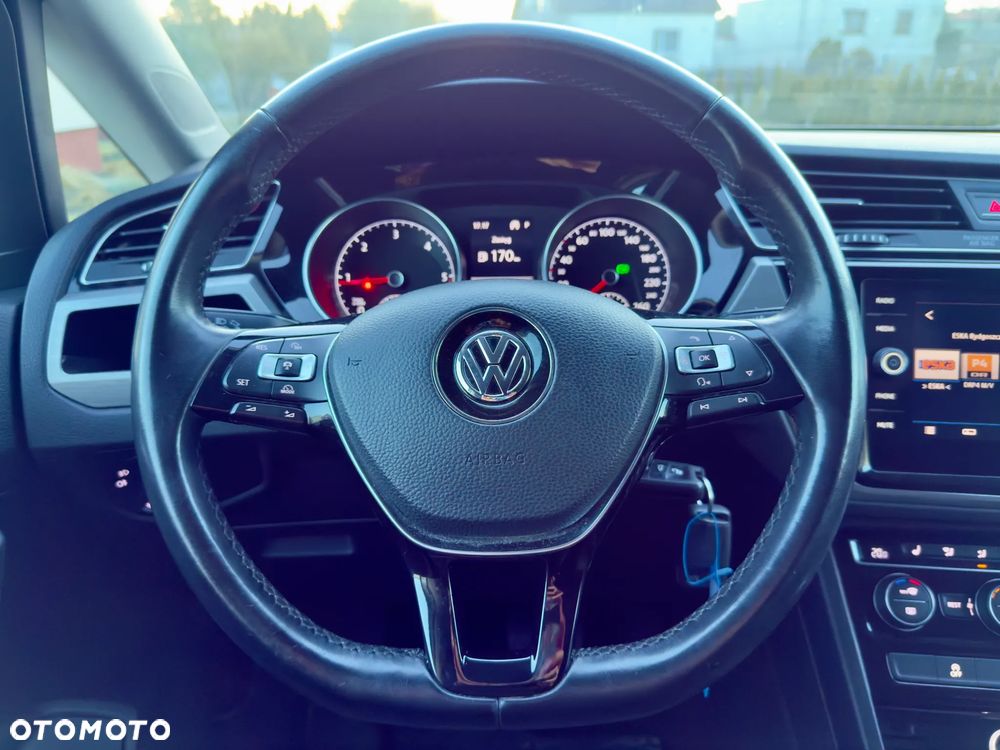Volkswagen Touran 2.0 TDI SCR DSG Comfortline - 30