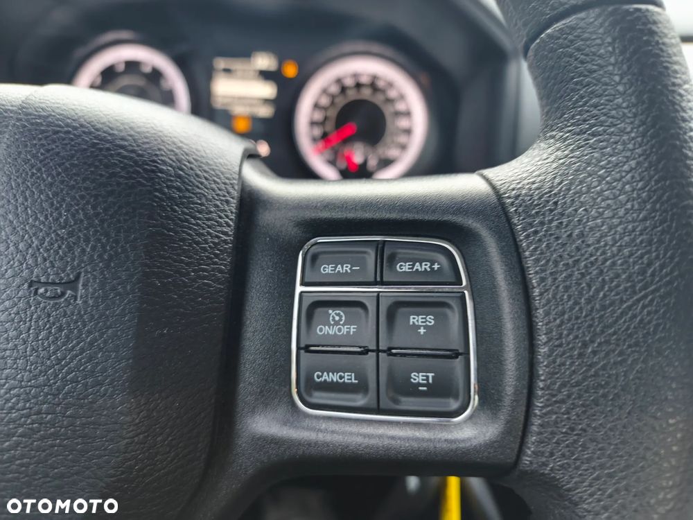 RAM 1500 - 27