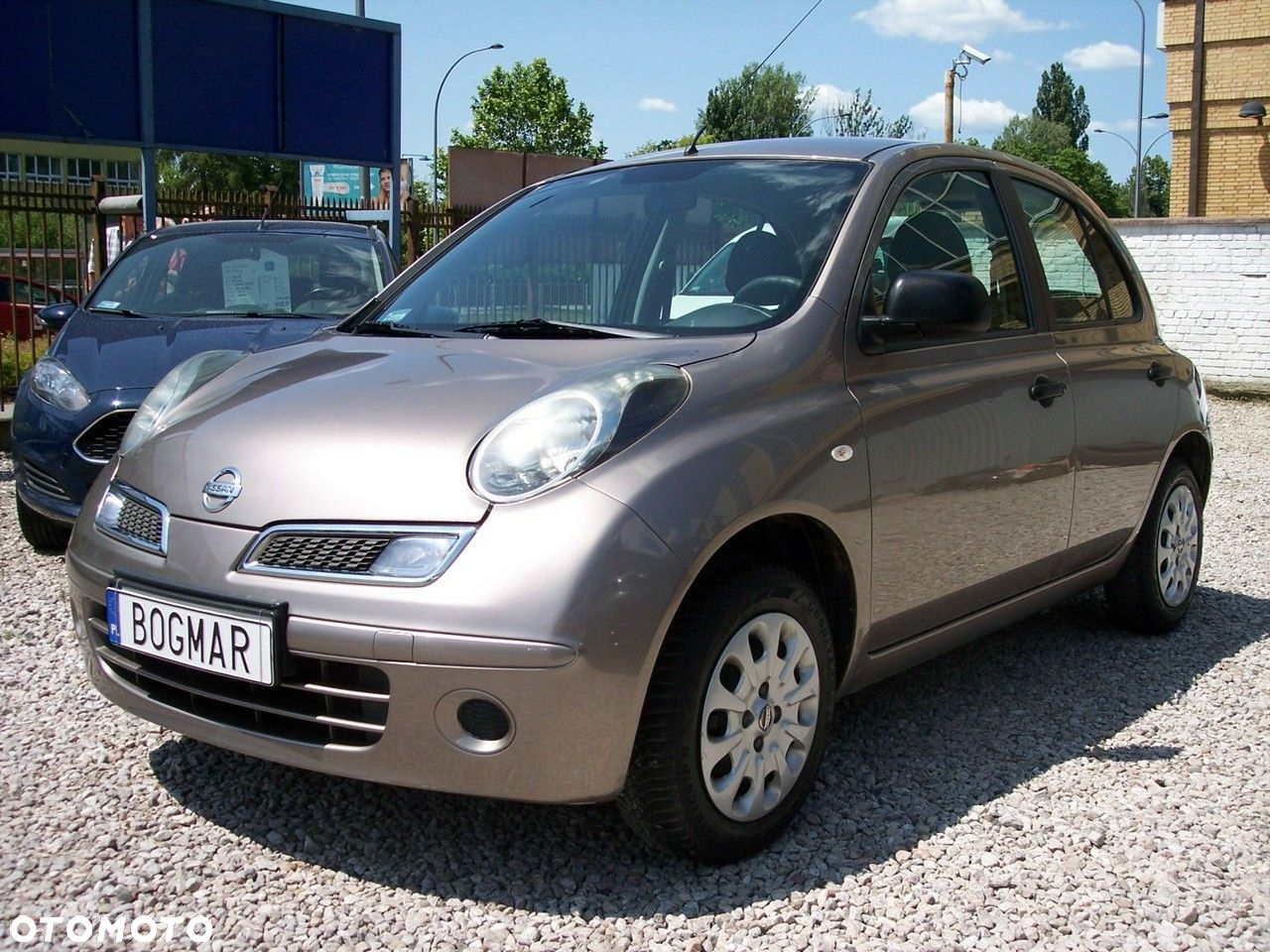 Nissan Micra - 4