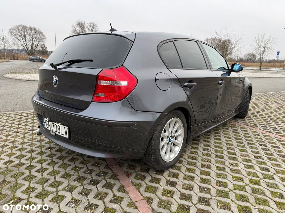 BMW Seria 1 120d - 10