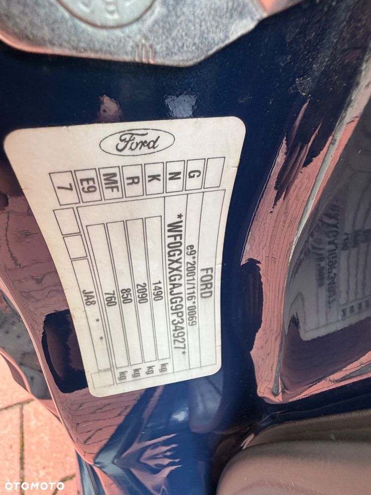 Ford Fiesta - 24