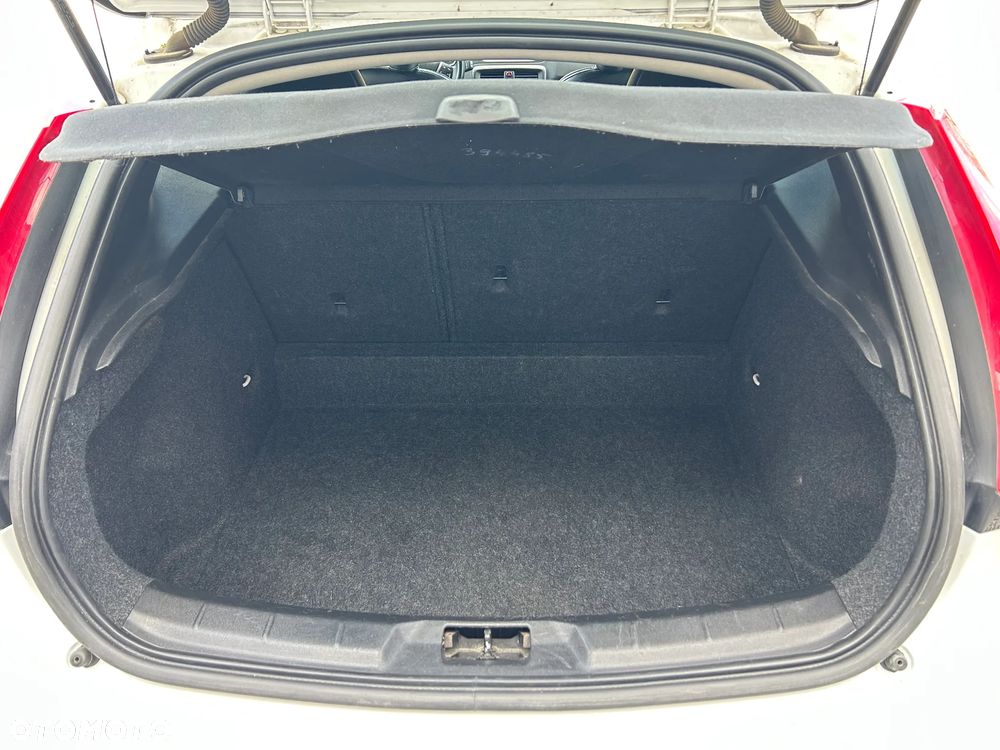 Volvo V40 D3 Geartronic Momentum - 10