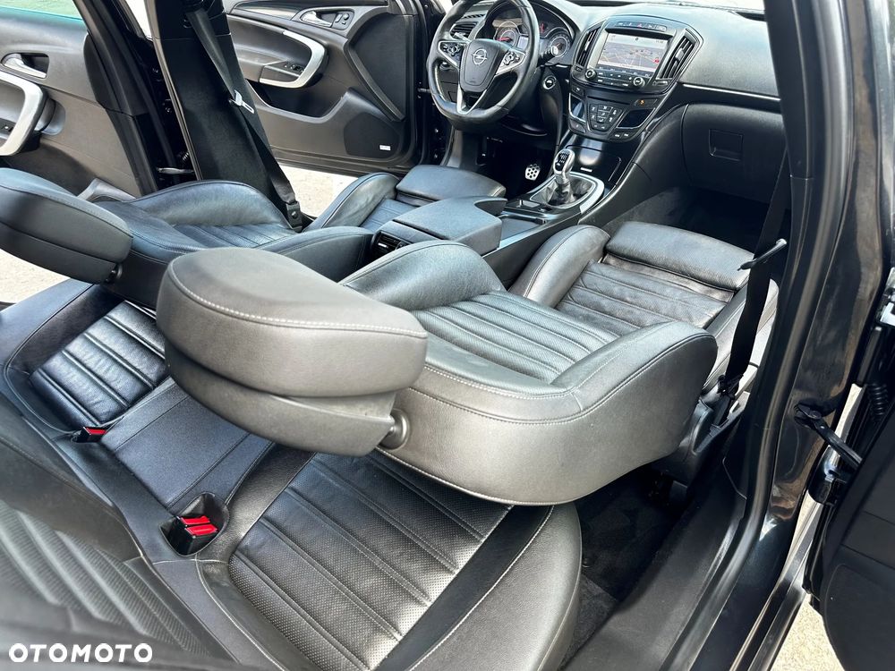 Opel Insignia - 22