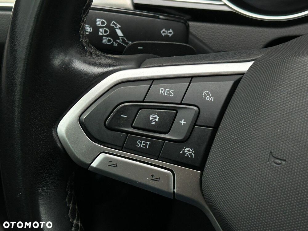 Volkswagen Passat 2.0 TDI EVO Elegance DSG - 22