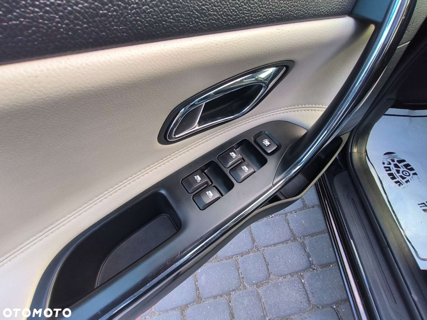 Kia Ceed - 12