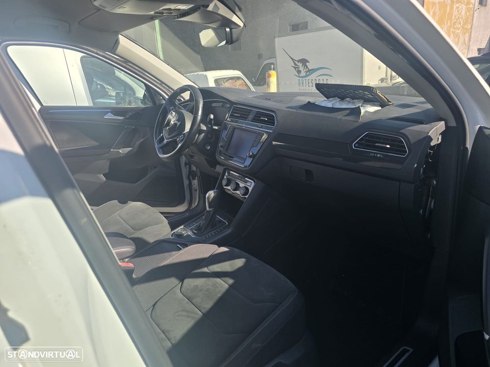 VW Tiguan 2.0 TDI R-Line DSG 4Motion - 7
