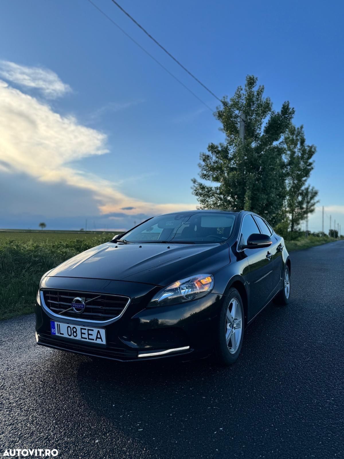 Volvo V40 D2 Summum - 1
