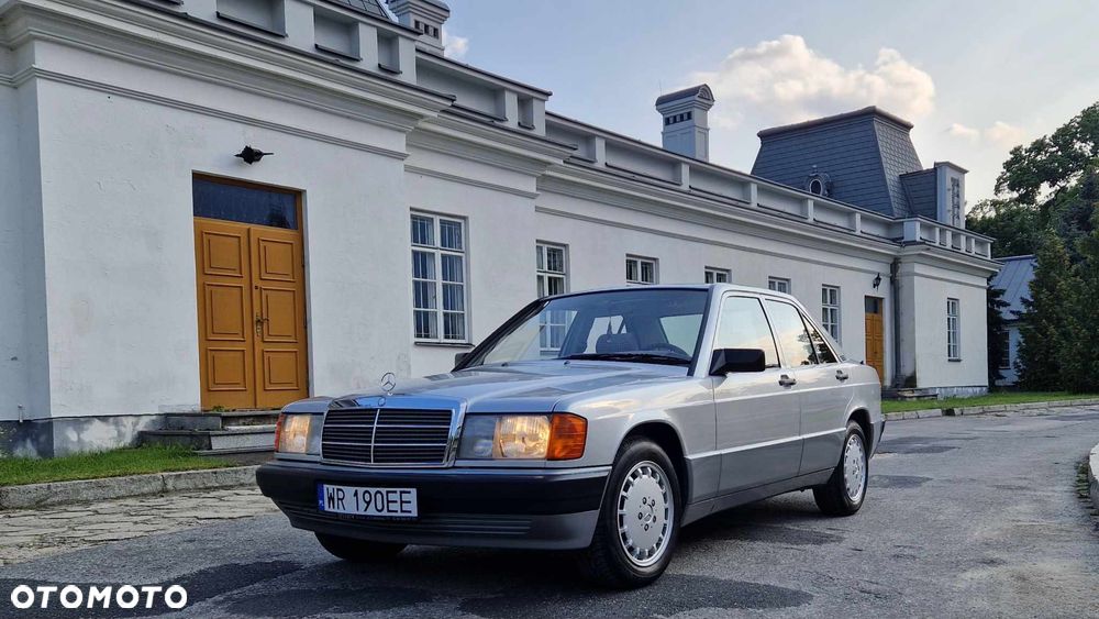 Mercedes-Benz W201 (190) - 24
