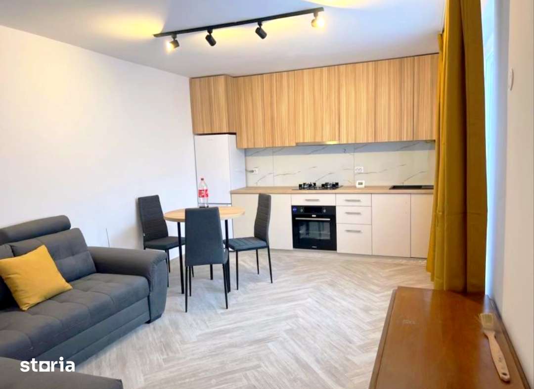 Casă de închiriat, 2 camere, garaj, curte - Imagine principală: 2/6