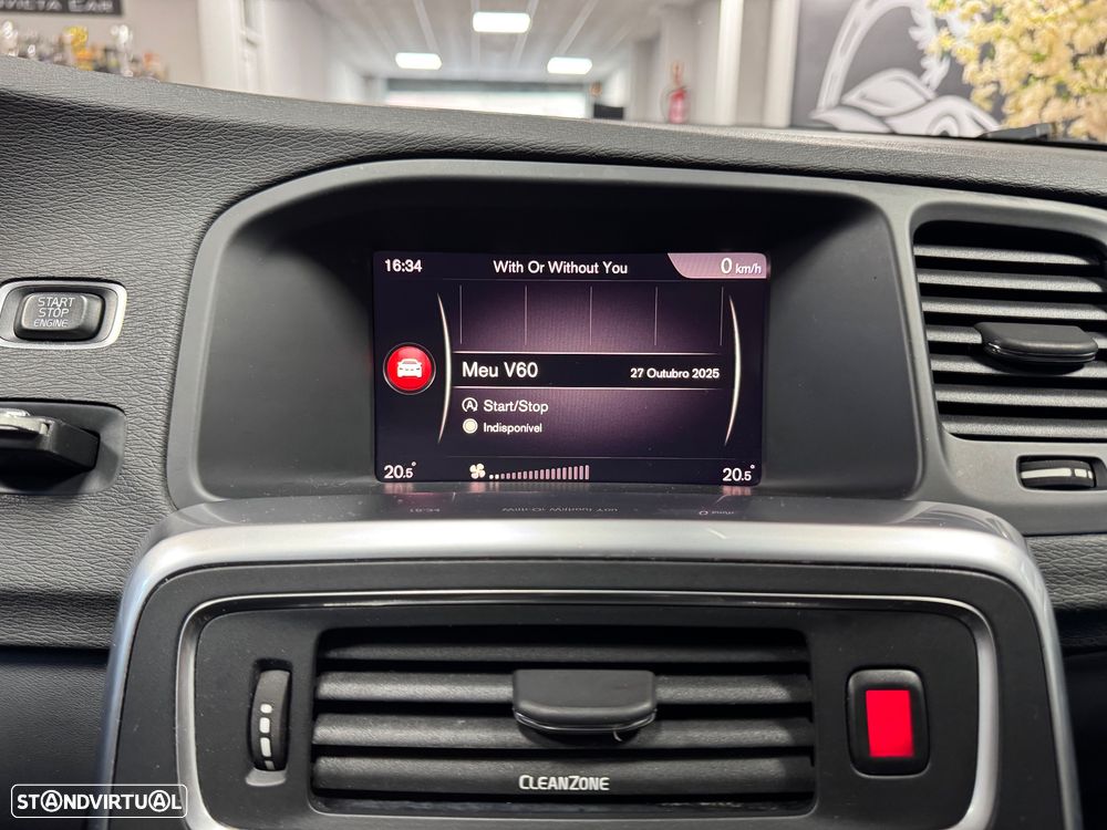 Volvo V60 2.0 D2 Momentum - 35