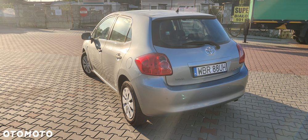 Toyota Auris 1.33 VVT-i Terra - 16