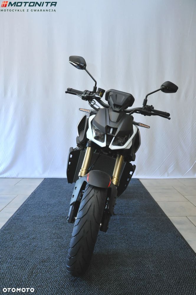 QJMOTOR Inny - 18