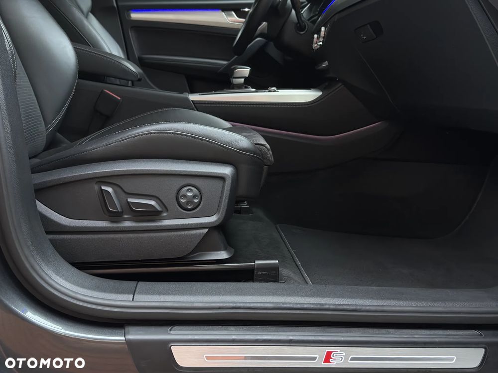 Audi Q5 Sportback 40 TDI quattro S tronic S line - 28