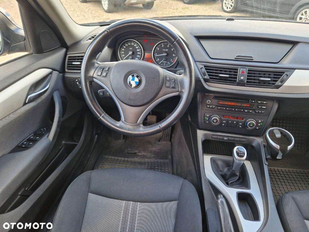 BMW X1 sDrive18i Sport Line - 15