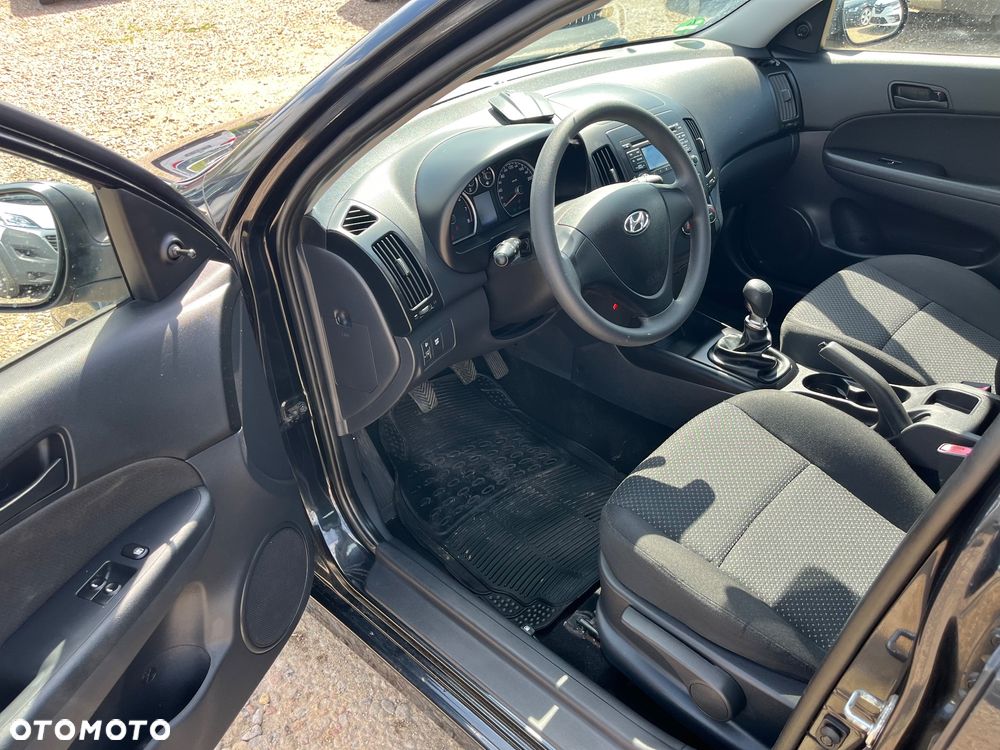 Hyundai i30 1.4 FIFA WM Edition - 7