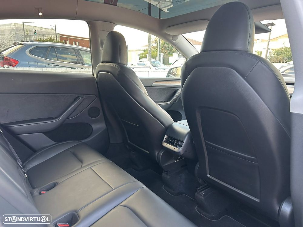 Tesla Model Y Tração Traseira - 36