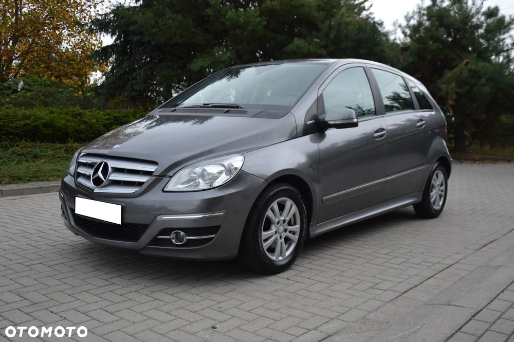 Mercedes-Benz Klasa B 180 BlueEFFICIENCY SPORT EDITION - 4
