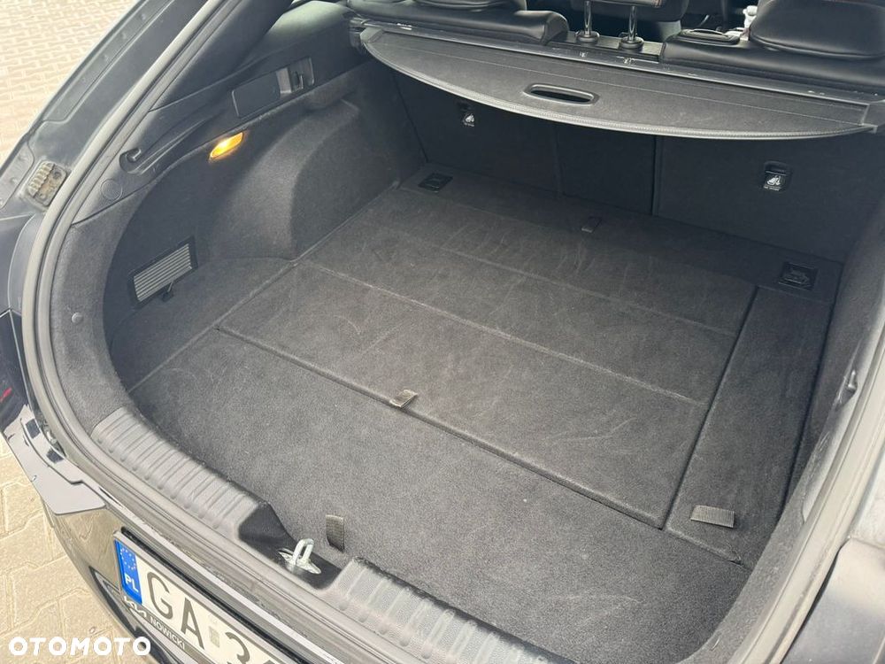 Kia ProCeed 1.6 T-GDI GT DCT - 21