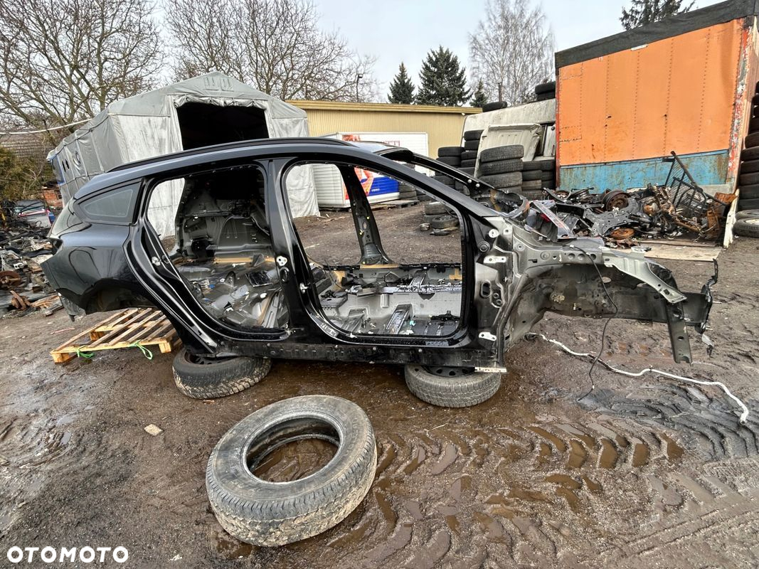 FORD FOCUS MK4 1,5 TDCI KOMBI KAROSERIA DOKUMENTACJA - 2