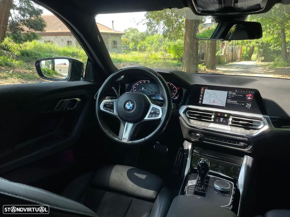 BMW 220 i Coupe Pack M Auto - 12